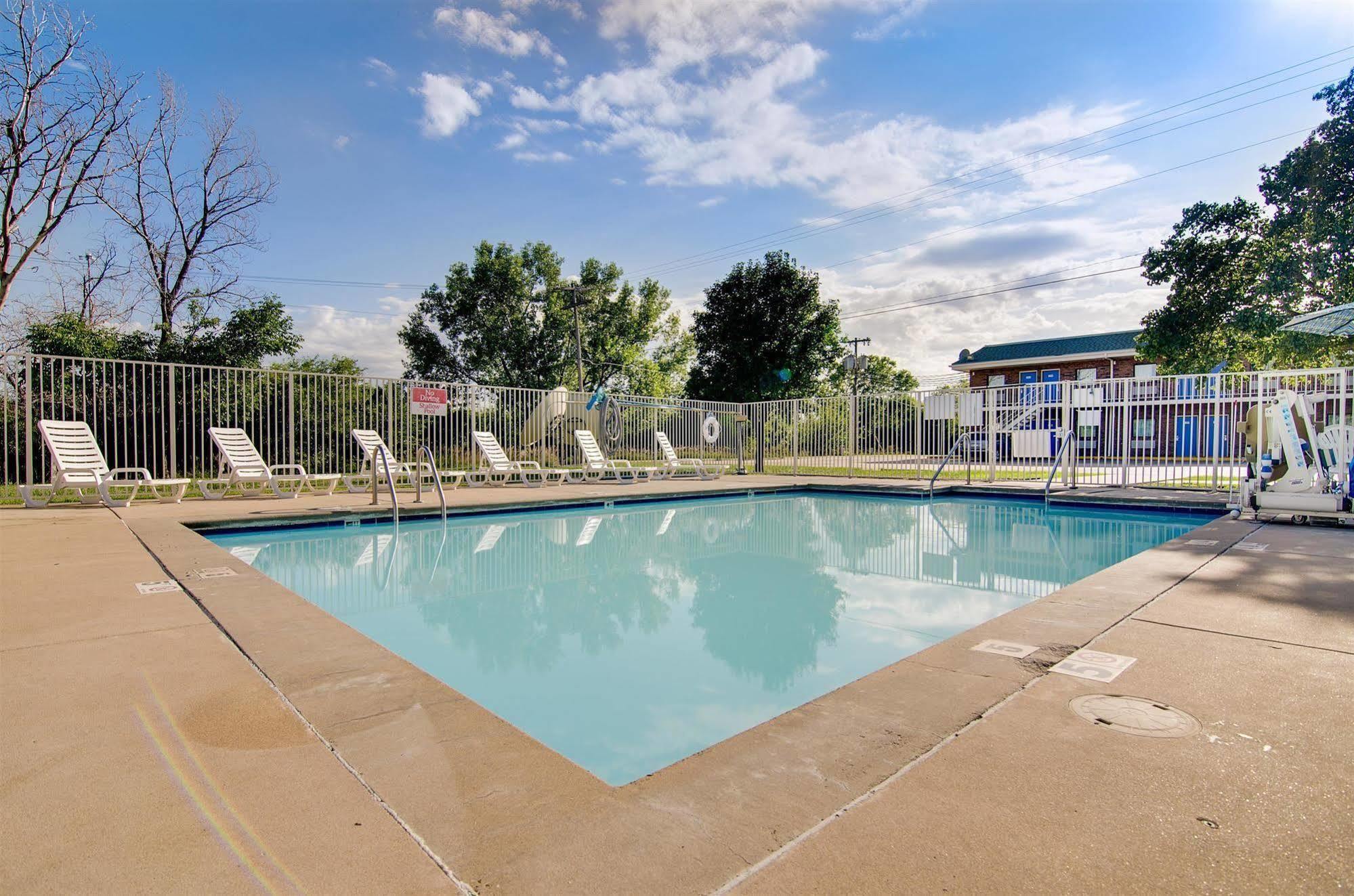 Motel 6-Salina, Ks 외부 사진
